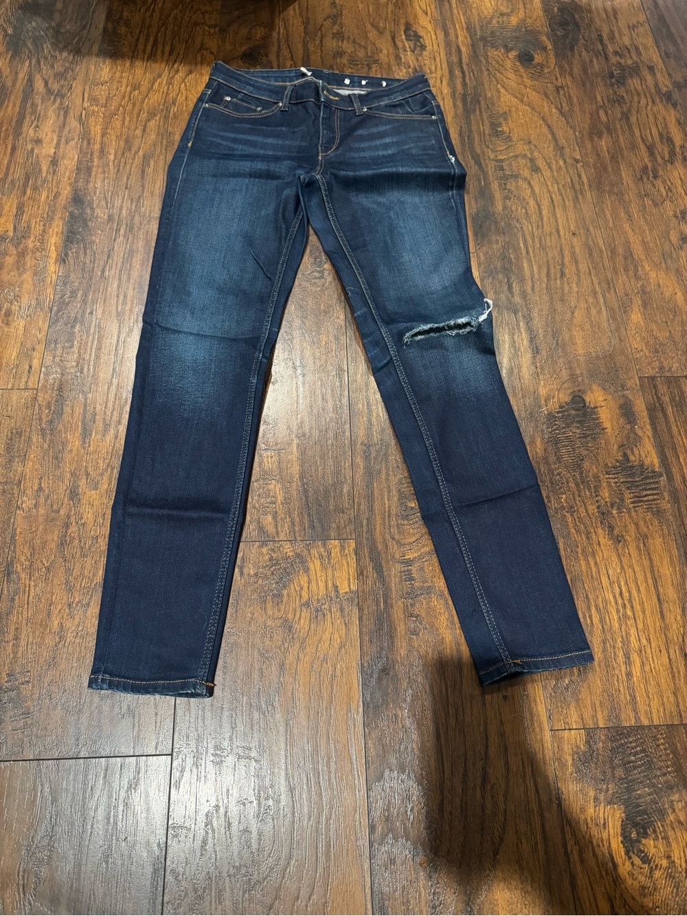 Zara Dark Blue Skinny Jeans with Subtle Distress